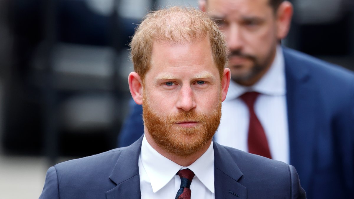 Prince Harry takes the stand in his phone hacking lawsuit against Daily Mail