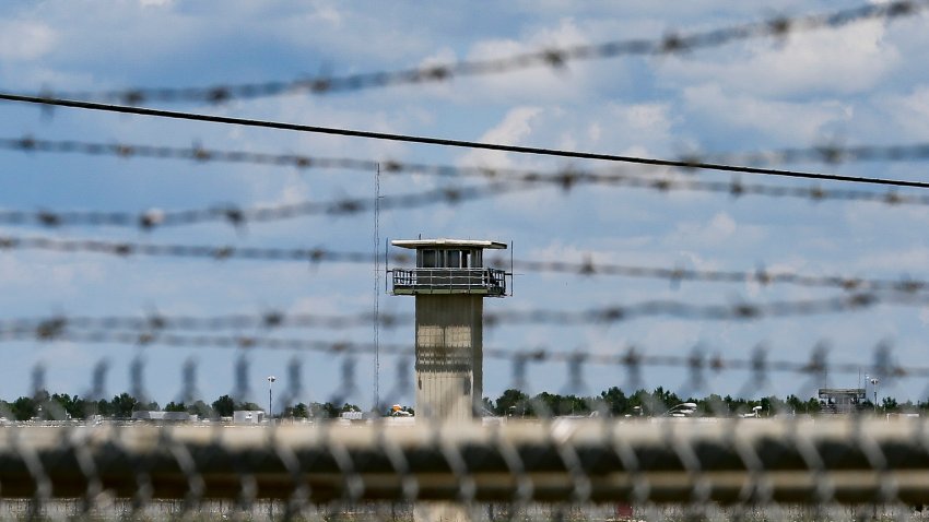 LIVINGSTON, TEXAS - 14 DE JULIO: La Unidad Allan B. Polunsky del TDCJ se encuentra a lo lejos el 14 de julio de 2018 en Livingston. (Michael Ciaglo / Houston Chronicle vía Getty Images)