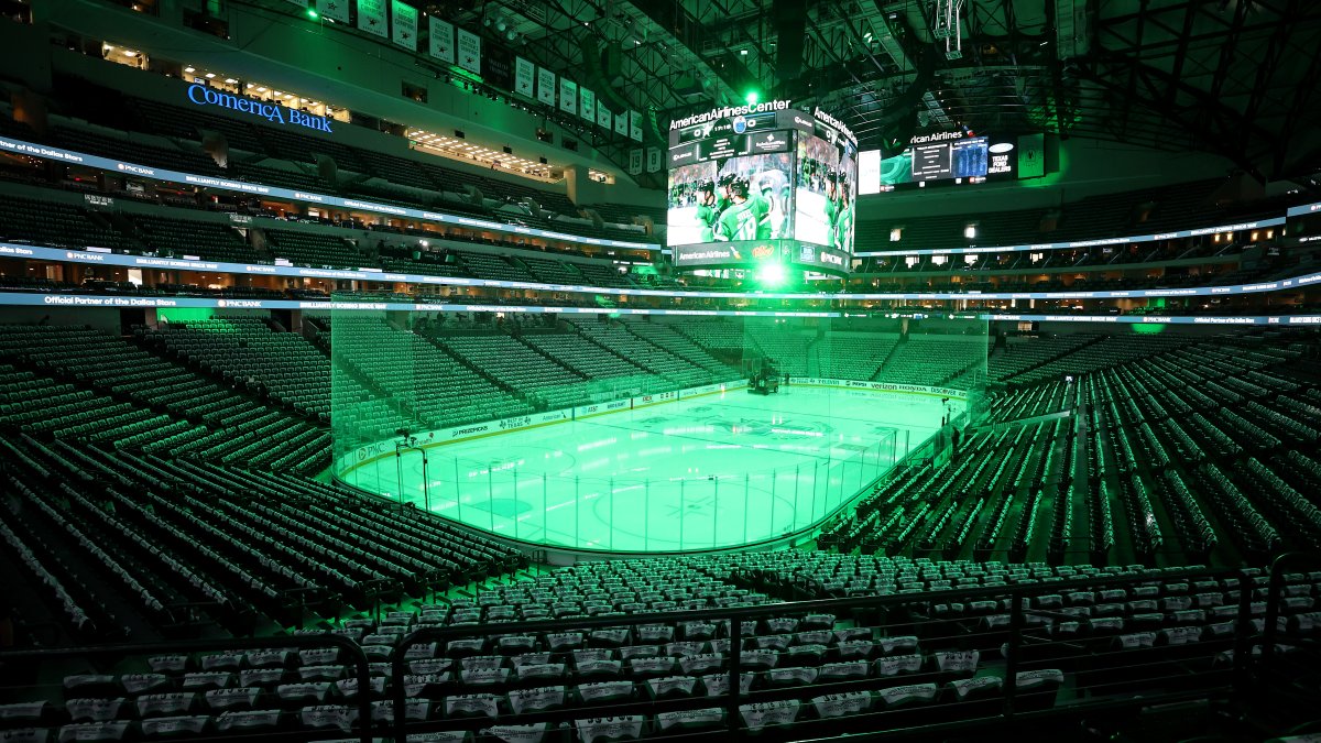 Dallas Mavericks sue Stars over arena agreement tied to headquarters clause