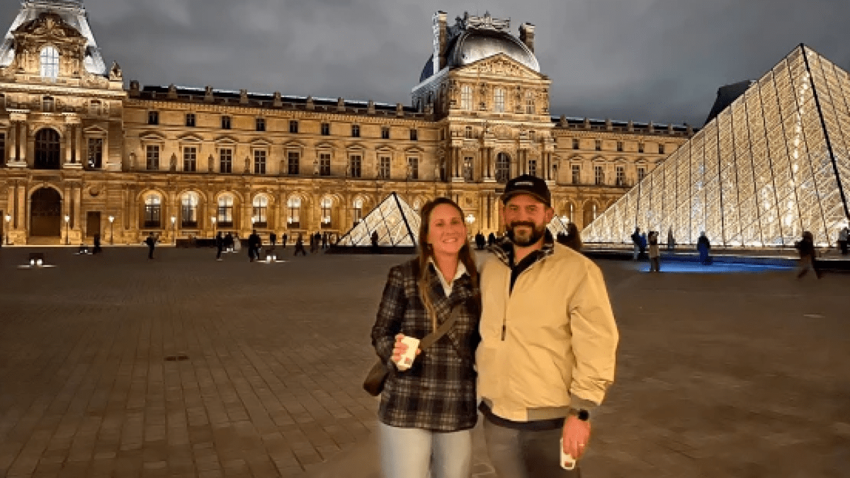 American tourists in the Louvre during heist tell TODAY it was ‘terrifying'