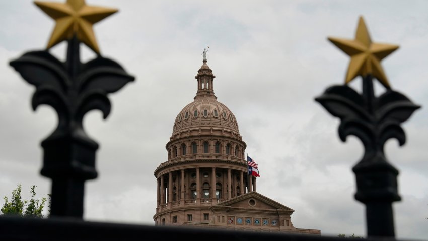 Supreme Court halts ruling against Texas 2026 congressional map – NBC 5 ...