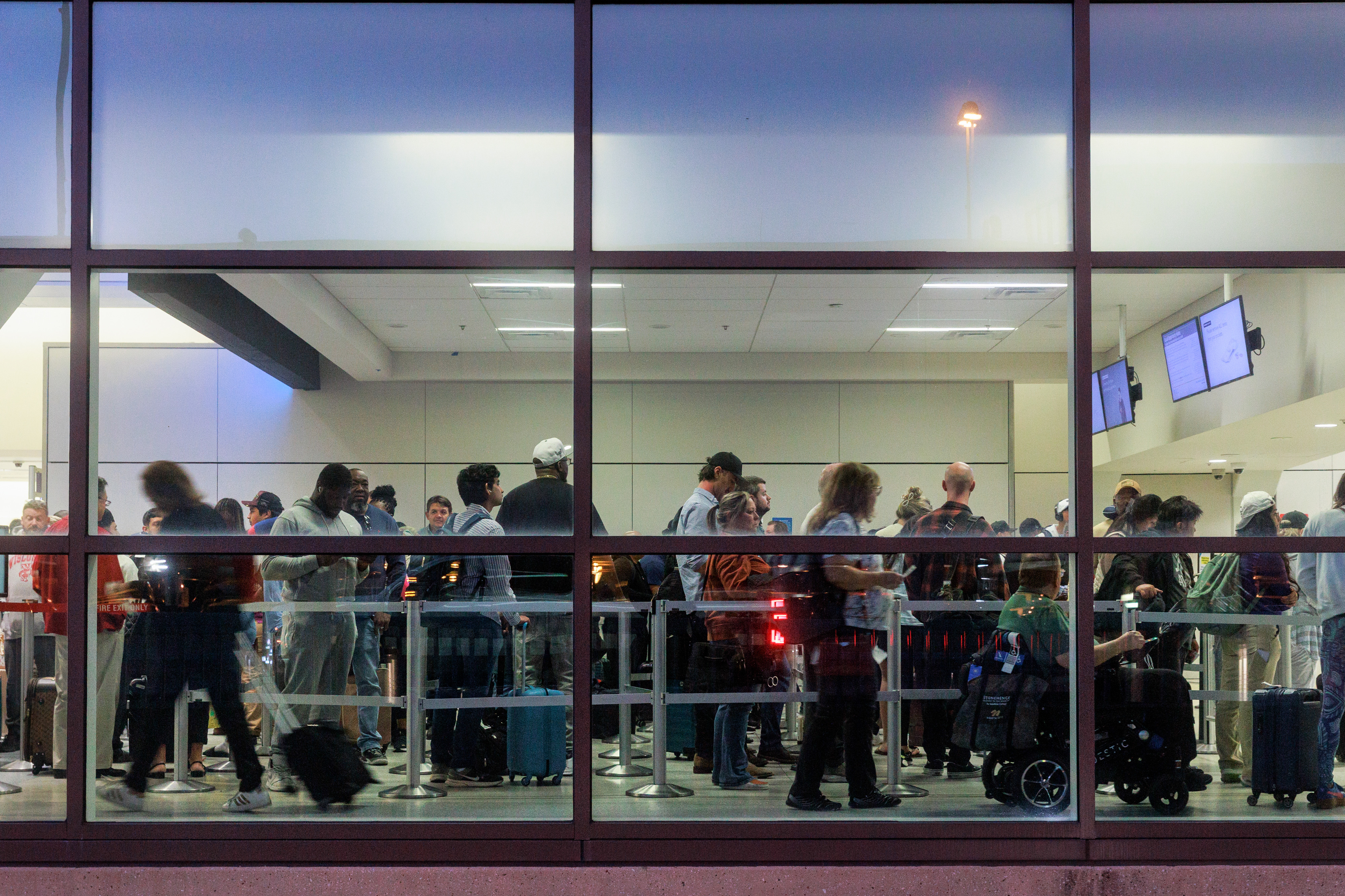 Travel season kicks off with route changes amid construction at DFW Airport