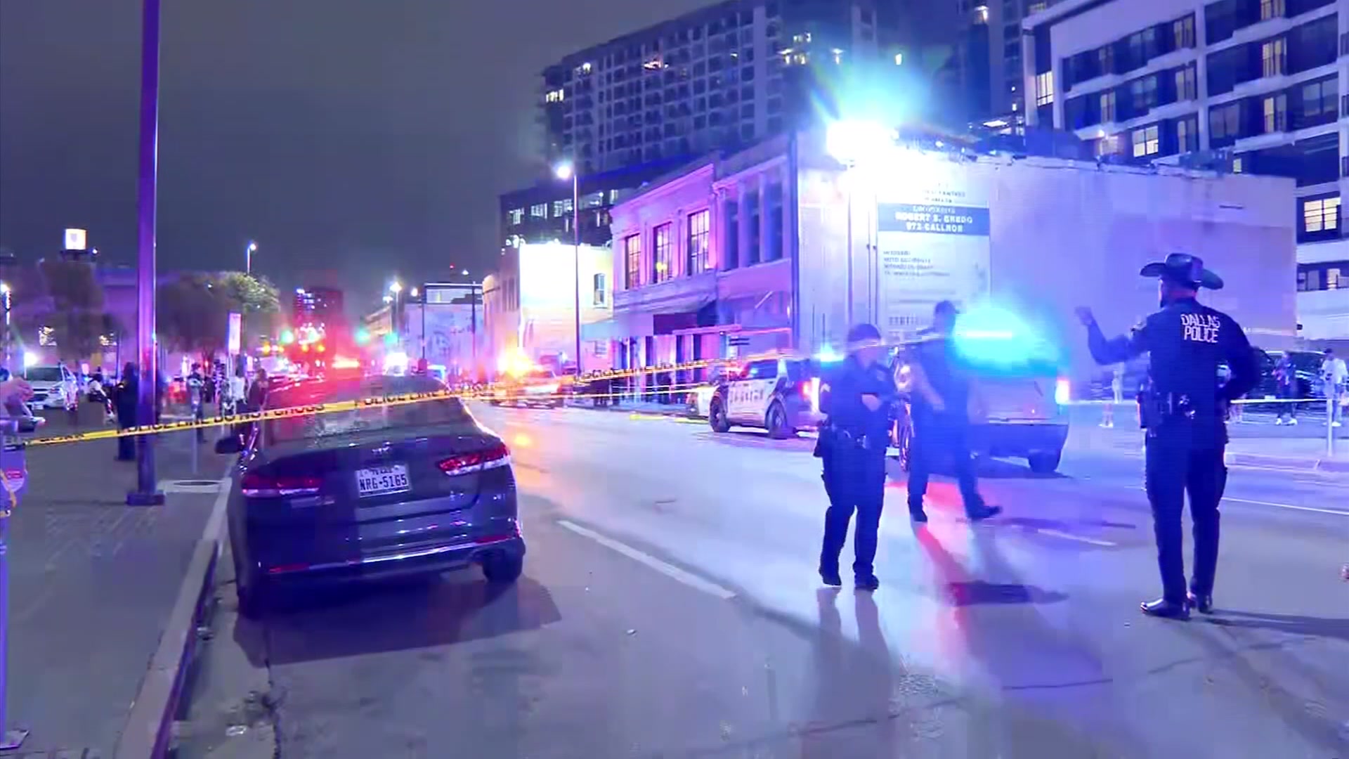 Man shot four in downtown Dallas before being fatally shot by officers, police say