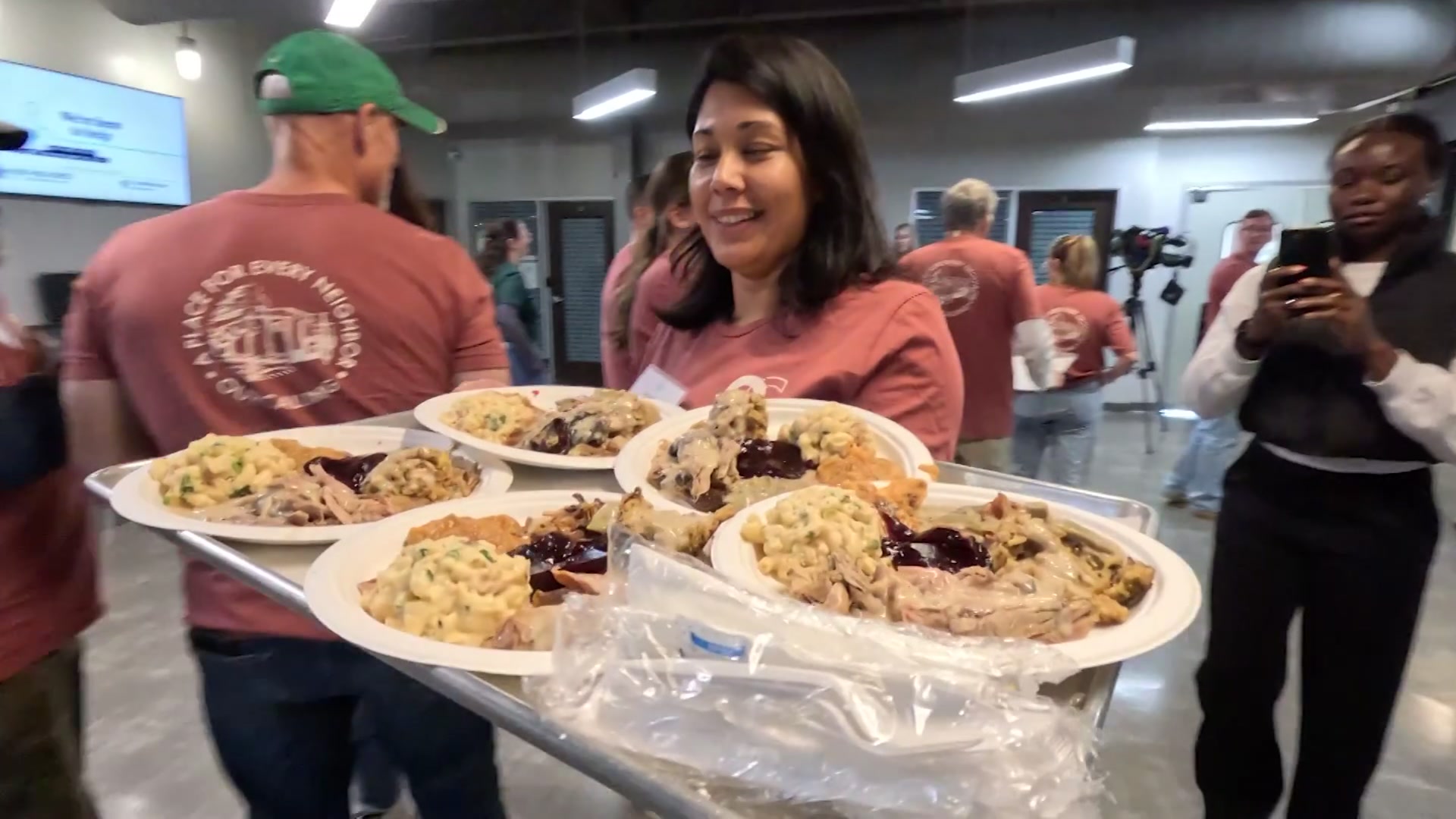 Our Calling hosts Thanksgiving with ‘neighbors' and volunteers dining together