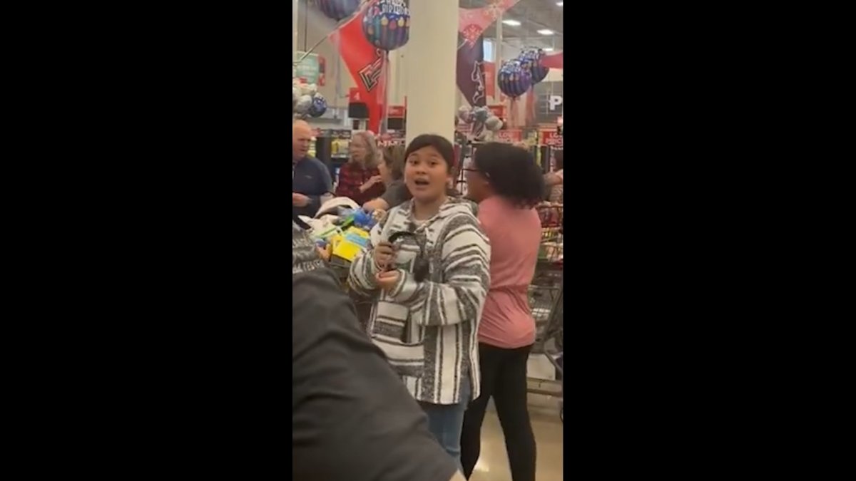 Supermarket surprises shoppers with free groceries amid system outage ...