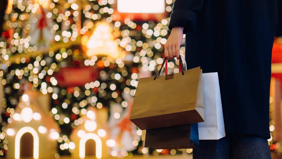Retailers prepare for a busy Super Saturday with increased sales.