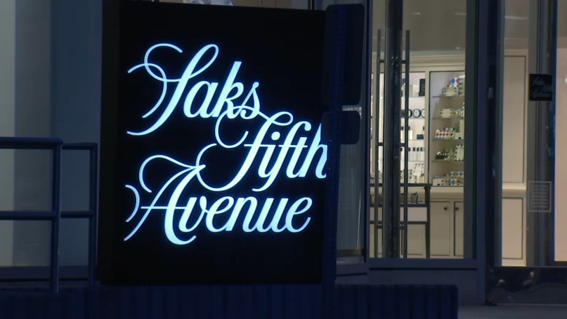 Saks Global files for Chapter 11, Downtown Dallas Neiman Marcus remains open