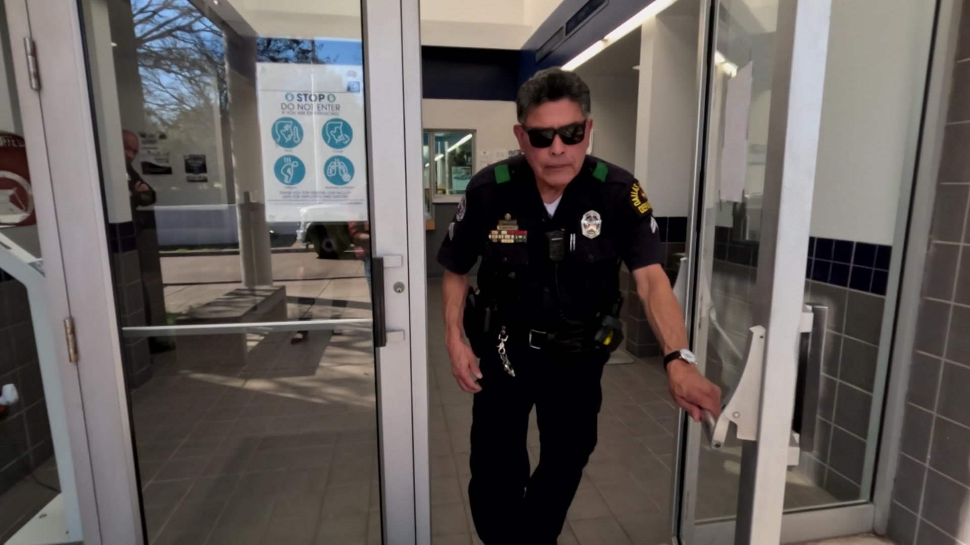 After 54 years, Dallas officer prepares to retire from the force