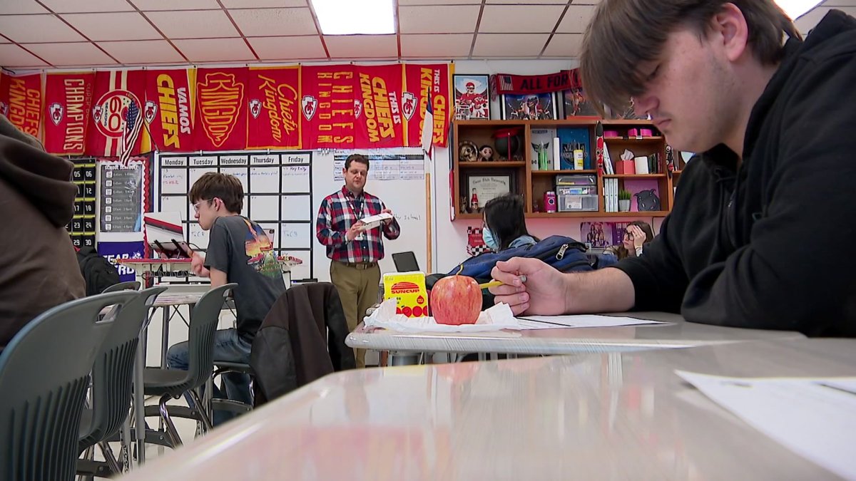 Teacher works to make classic literature easier for North Texas students to embrace