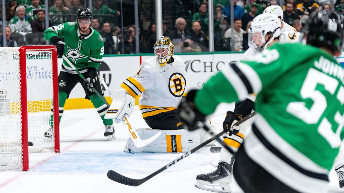 Stars end Bruins' 6-game winning streak with a dominant 6-2 victory