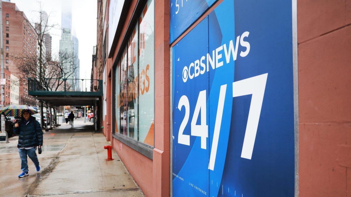 '60 Minutes' airs report on Trump deportations that was suddenly pulled