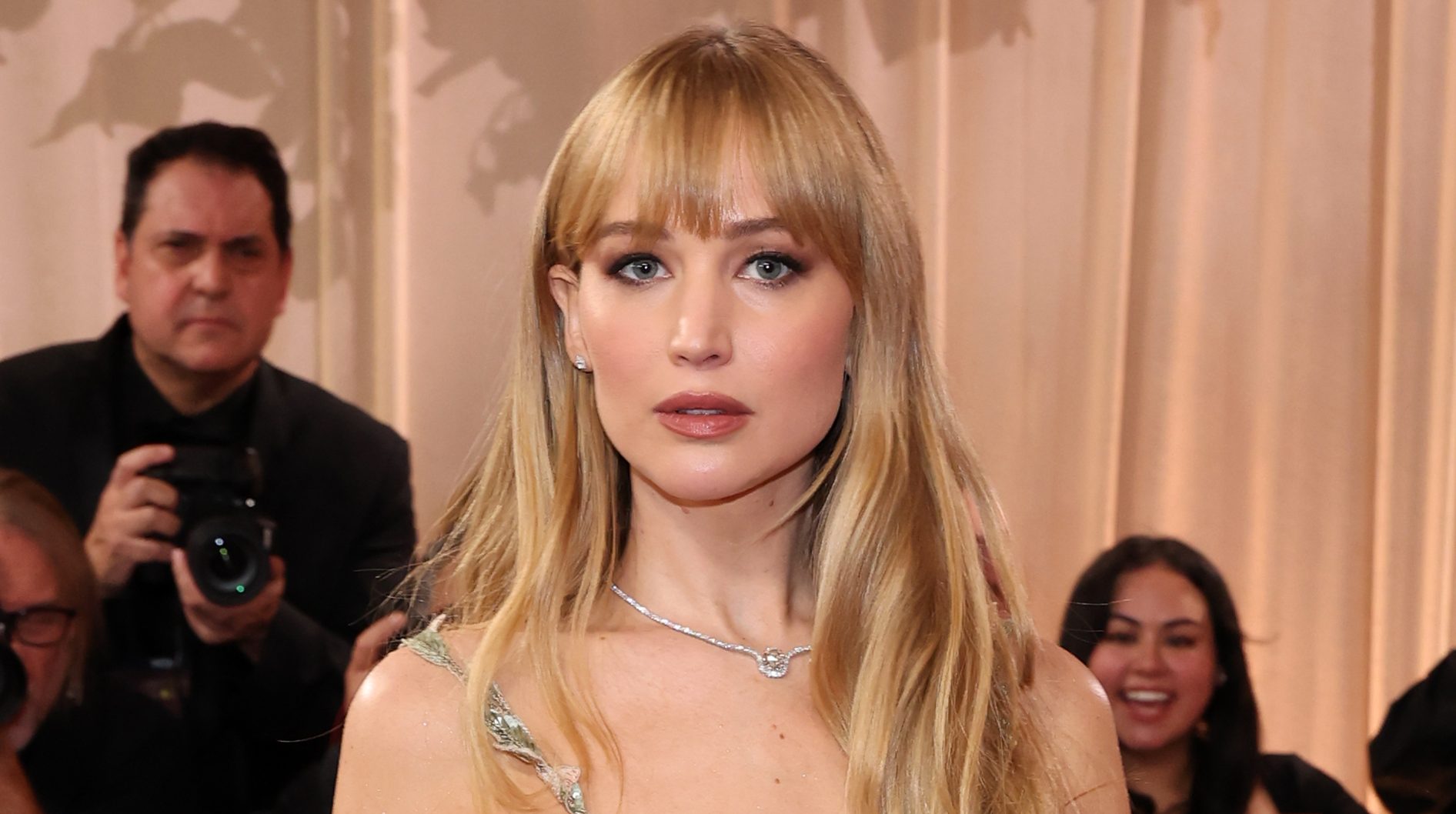 Golden Globes 2026: Glamorous Couples Shine on Red Carpet | Quick Digest