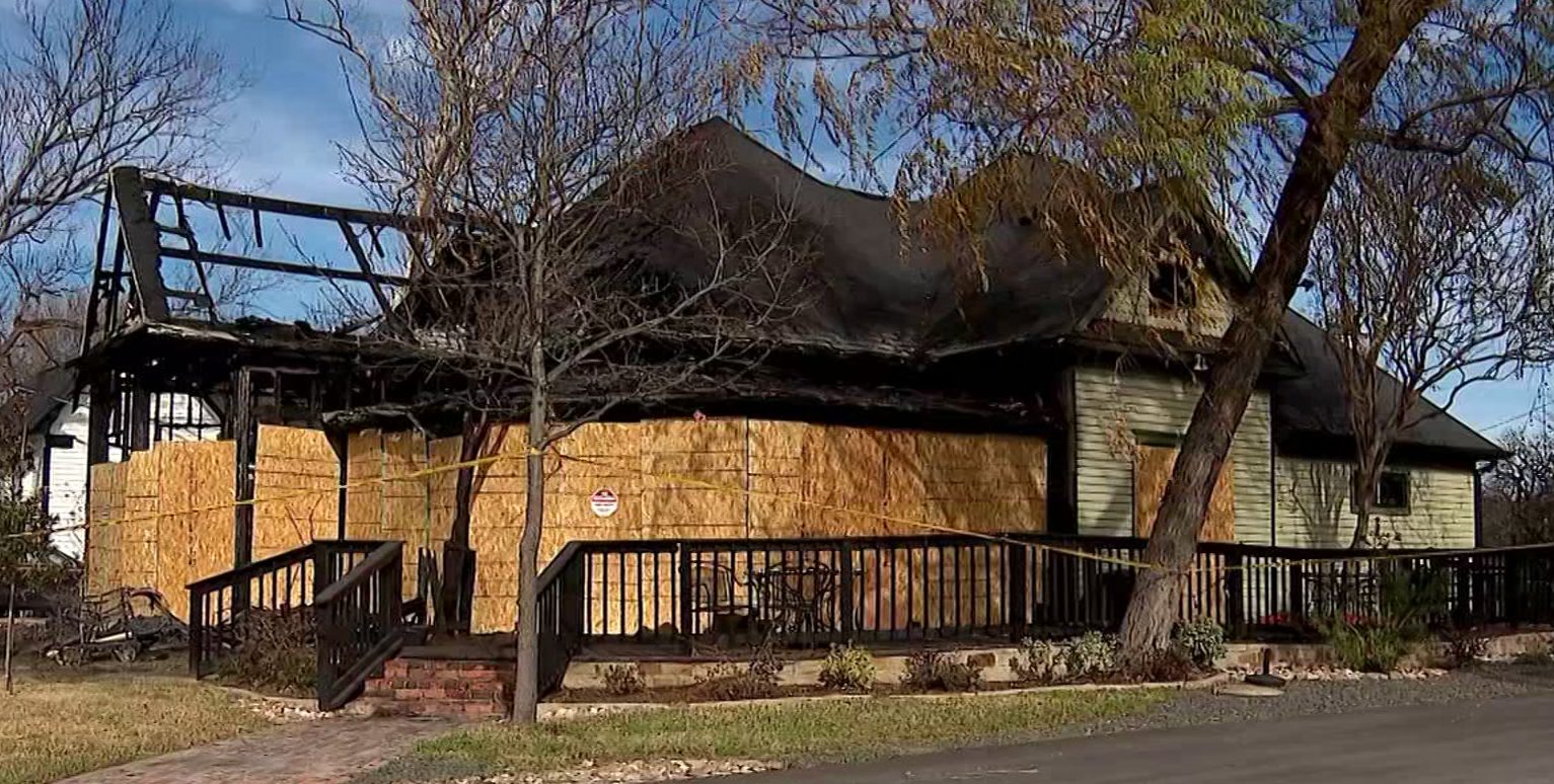Popular butchery in Waxahachie lost in large fire
