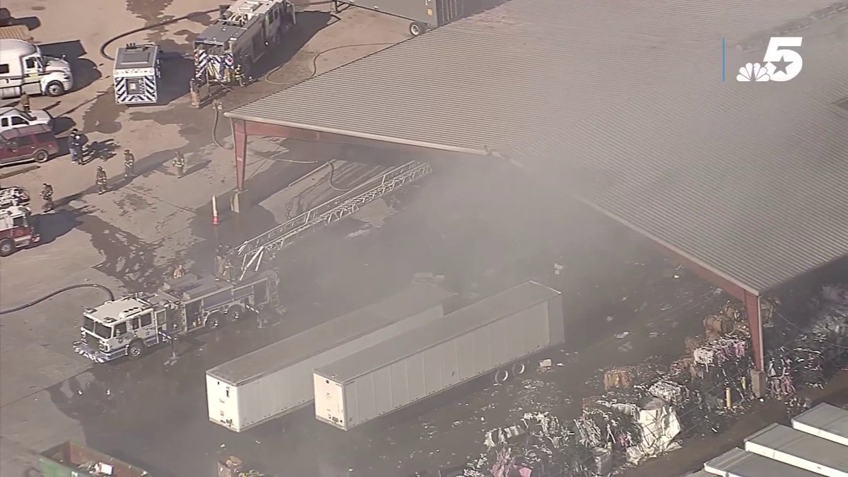 Fort Worth firefighter injured in 2-alarm warehouse fire – NBC 5 Dallas ...