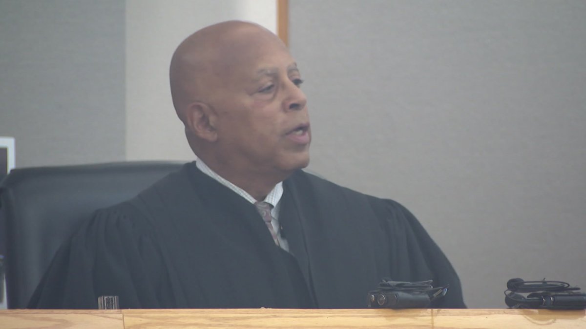 A Dallas County judge declared a mistrial after the jury couldn't come up with a unanimous decision in the case of Carlos Zambrano Bolivar.