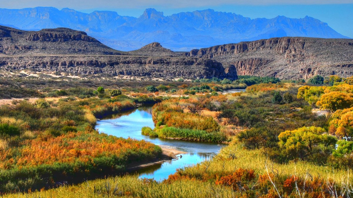 ‘A crazed road-building spree': Bipartisan Texans slam Big Bend border construction