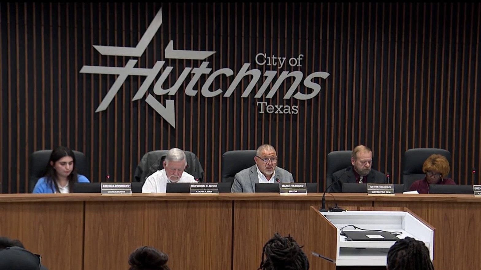 Hutchins council to hold closed-door meeting with lawyers to discuss reported ICE facility