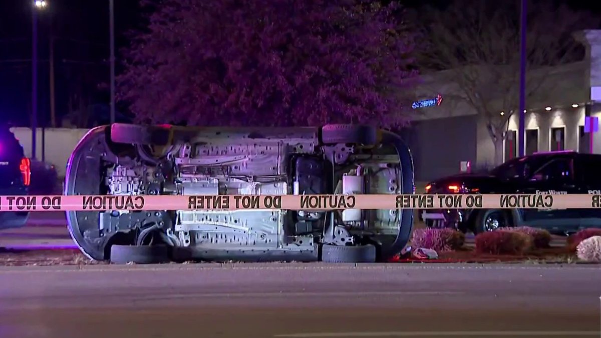 A police chase from Ellis County ended in Fort Worth after suspects fired at officers. Several suspects have been arrested.