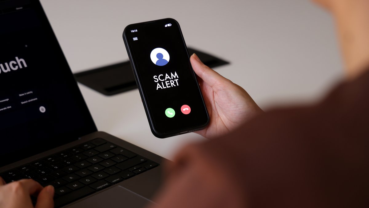 AI Scams Targeting Older Adults Surge Amid Deepfake Technology Advances