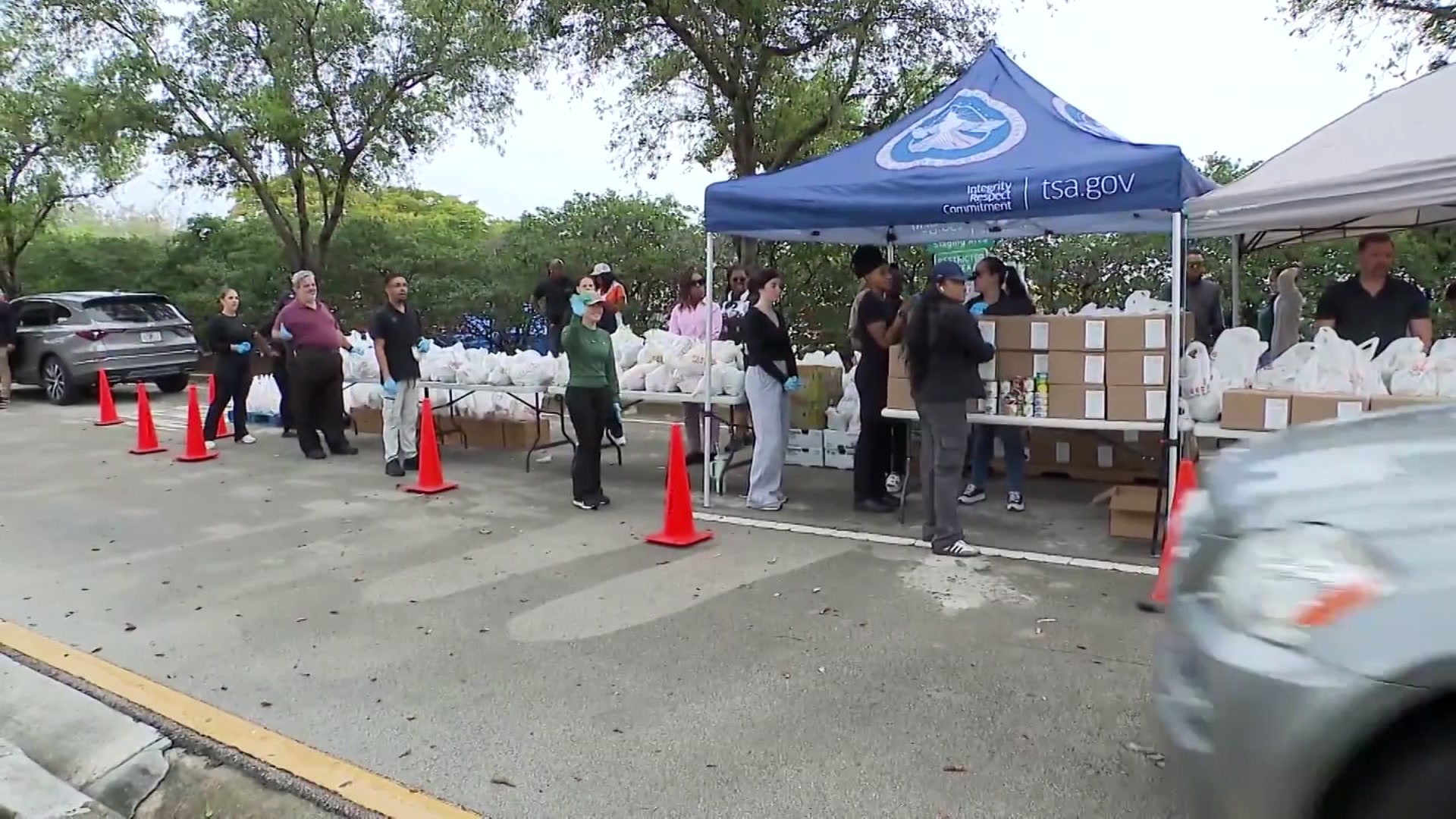 Air traffic controllers step up to support TSA officers during shutdown