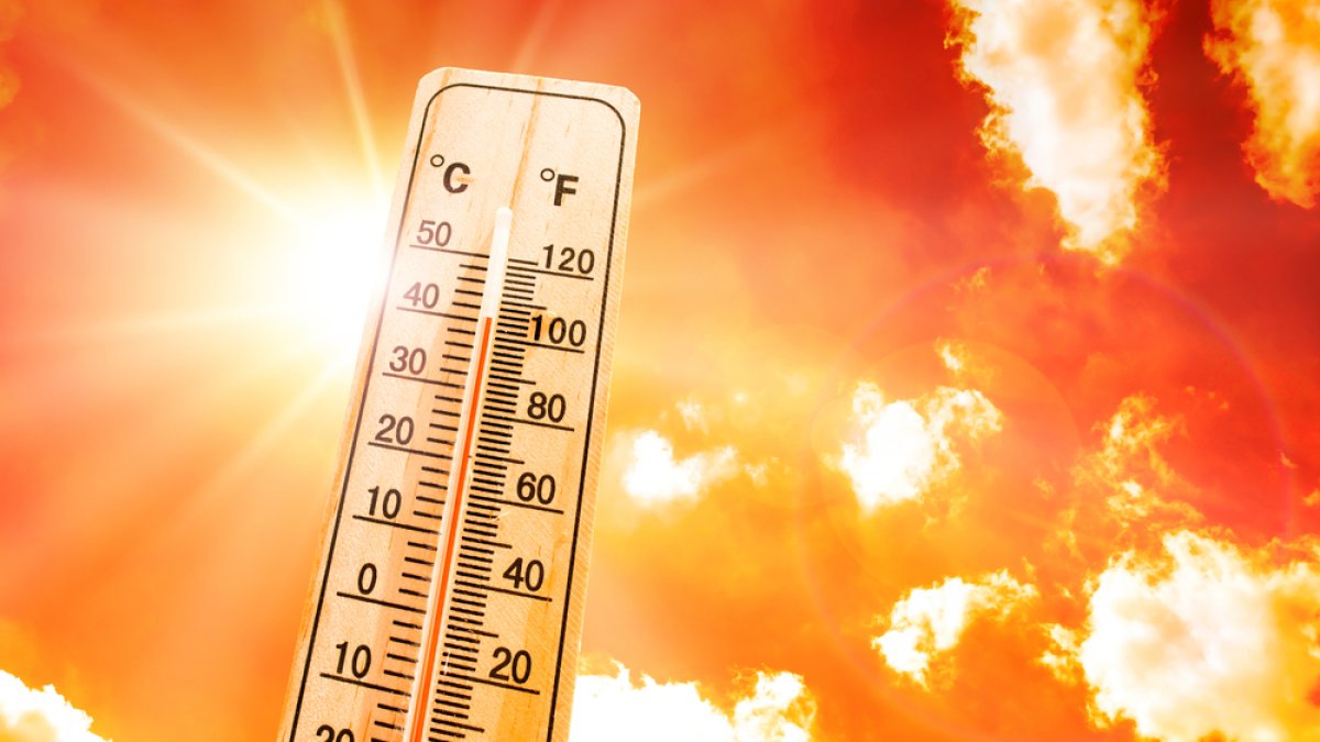 Extreme North Texas heat puts pressure on workers, businesses without A/C