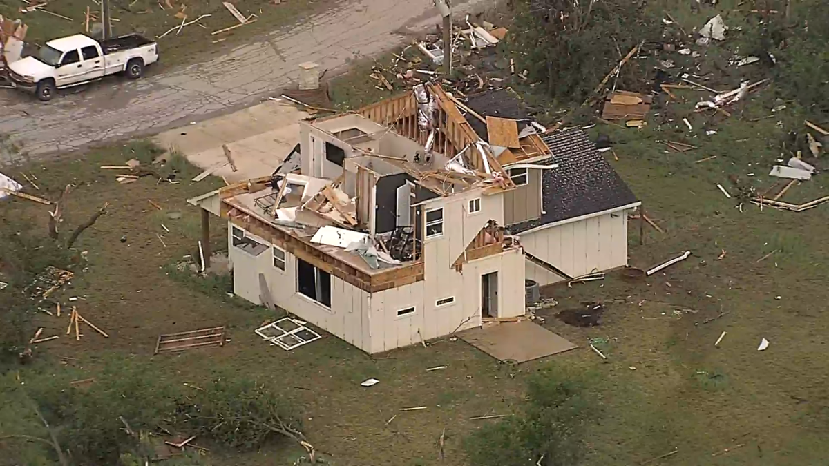 EF-2 Tornado Kills 1, Destroys Homes in Runaway Bay as Texas Storm Outbreak Enters Sixth Day