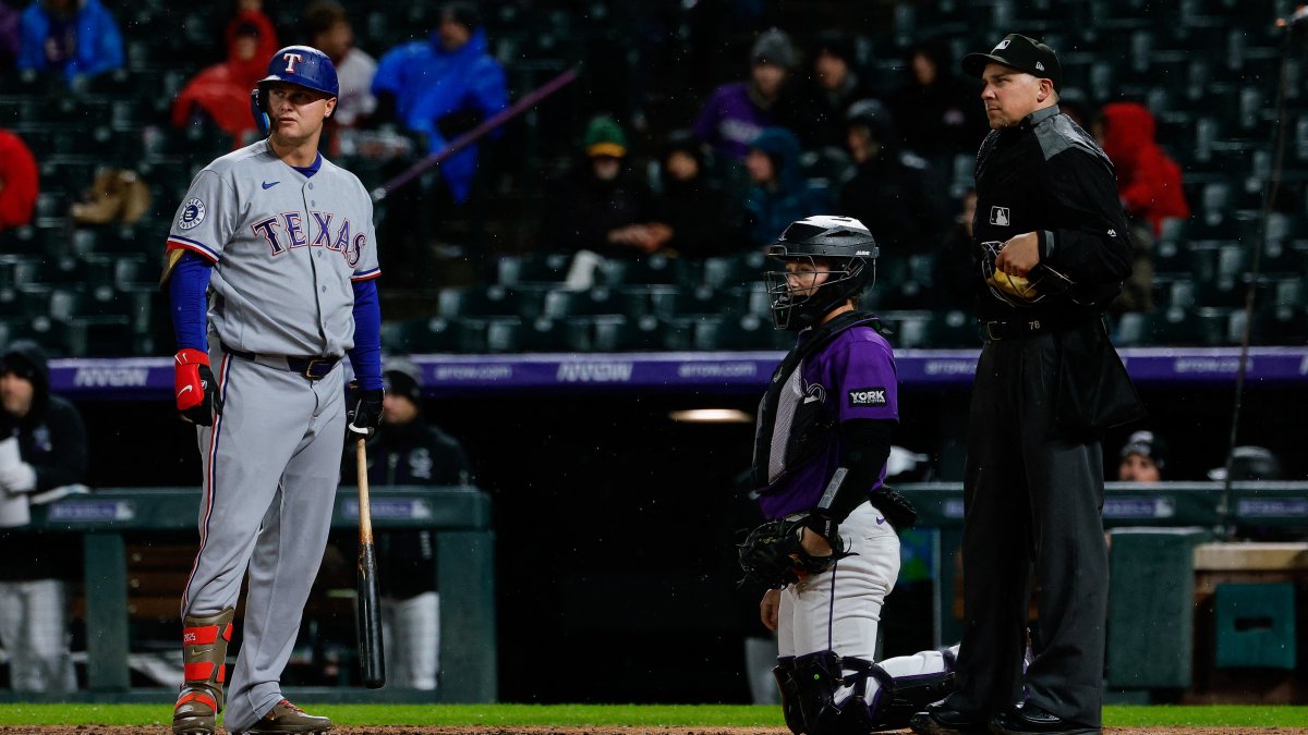 Rangers lose 7-6 as starter Mackenzie Gore leaves with injury after 1 inning