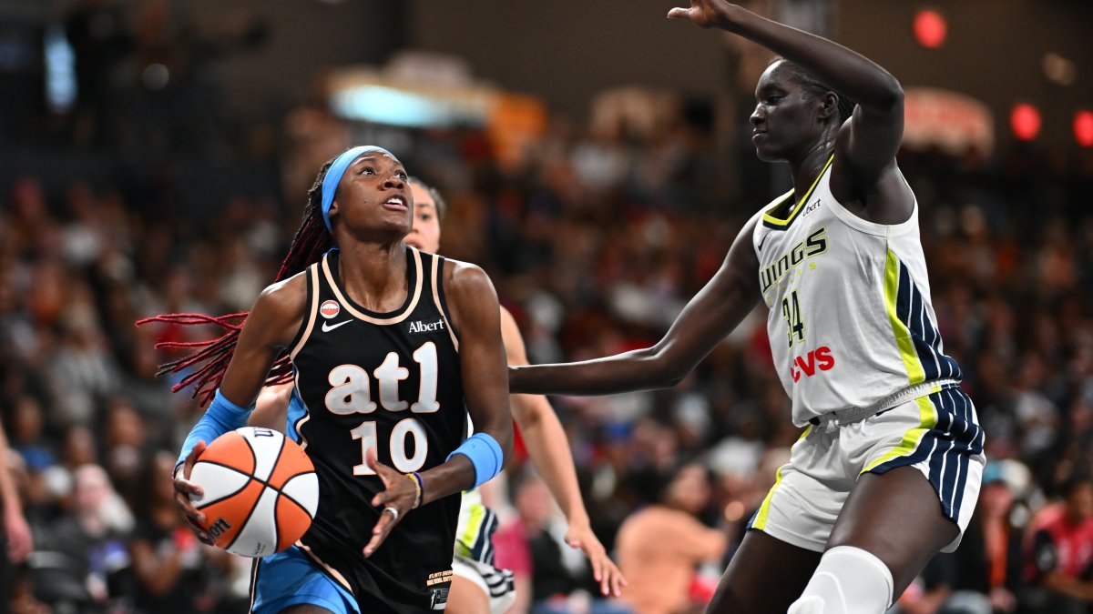 Dream pull away late as Wings stars struggle in 86-69 loss