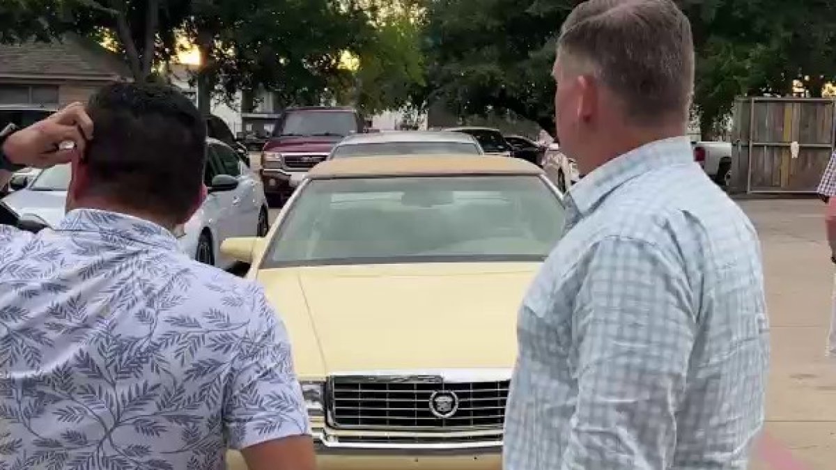 LGBTQ+ car club creates community in Dallas