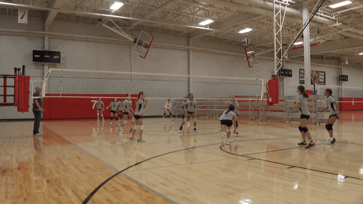 North Texas coach led opposing volleyball teams to championship matchup