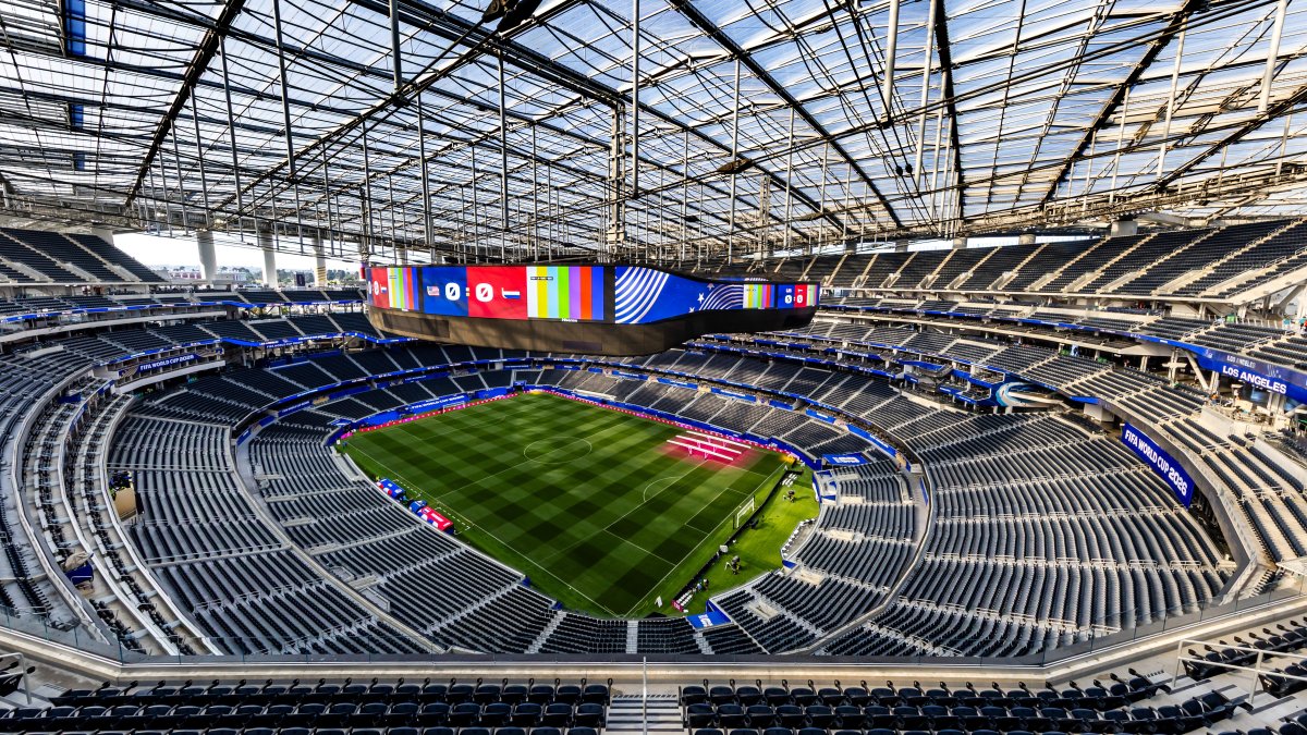 Live updates: USMNT opens World Cup action against Paraguay in LA