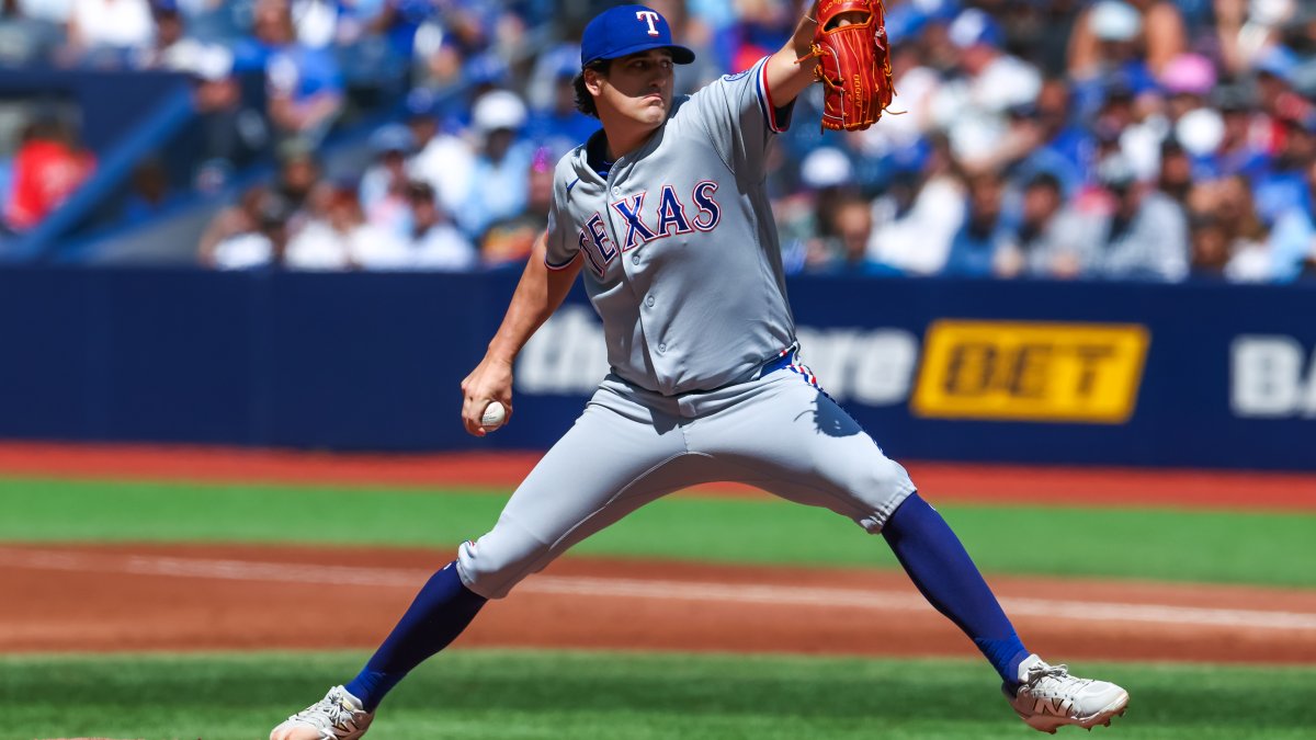 Seager hits solo HR, Burger has 3 hits and 2 RBIs as Rangers beat Blue Jays 7-4