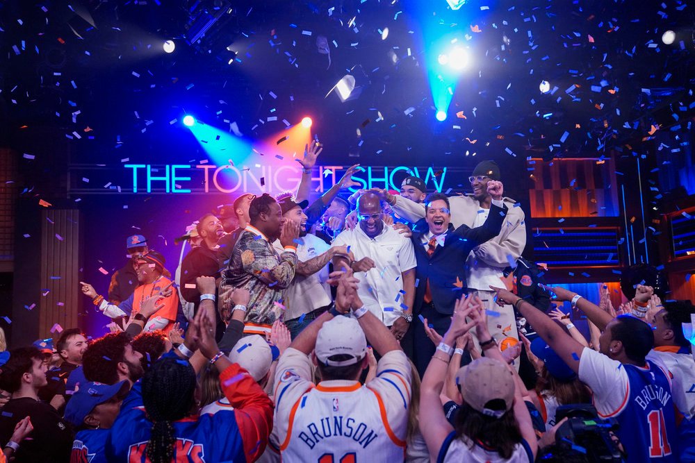 Knicks celebrate NBA win on 'Tonight Show,' raise Fallon's lucky game shoe to the rafters