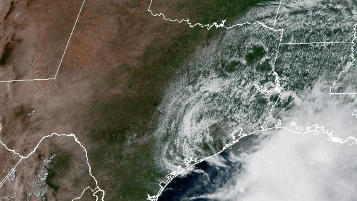 TS Arthur threatens Gulf Coast, brings dangerous flooding as World Cup played in Houston