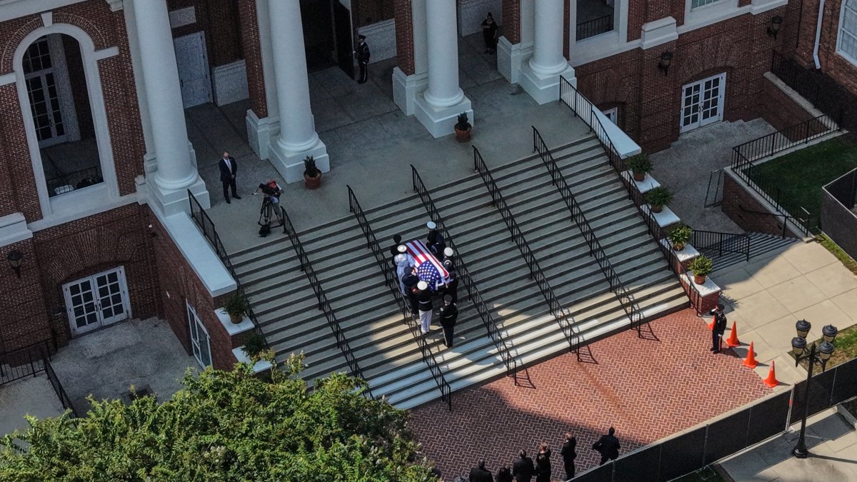 Lindsey Graham returns home one last time for his funeral in South Carolina