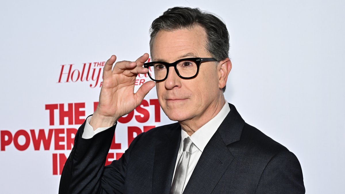 Stephen Colbert wins an anti-censorship award after CBS ends ‘The Late Show'