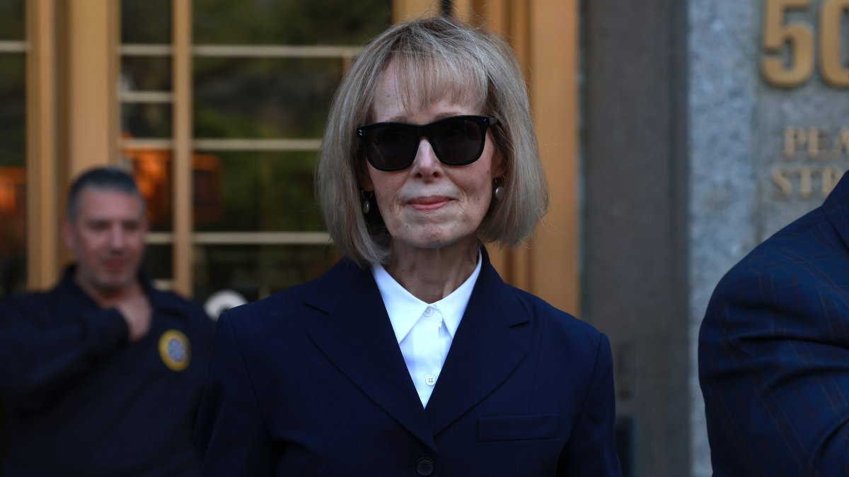 Trump asks Supreme Court to overturn $83.3 million award in E. Jean Carroll defamation case