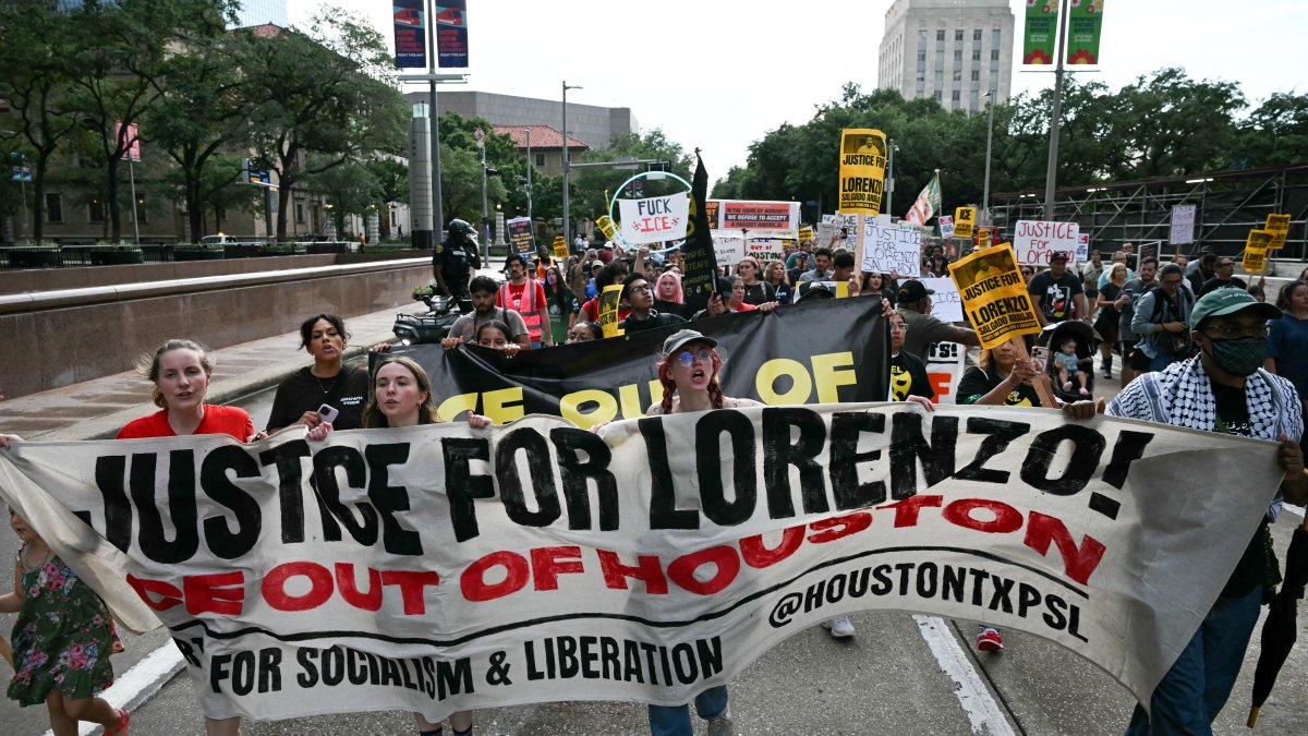 Judge orders immigration officials to release key witness in Texas ICE shooting