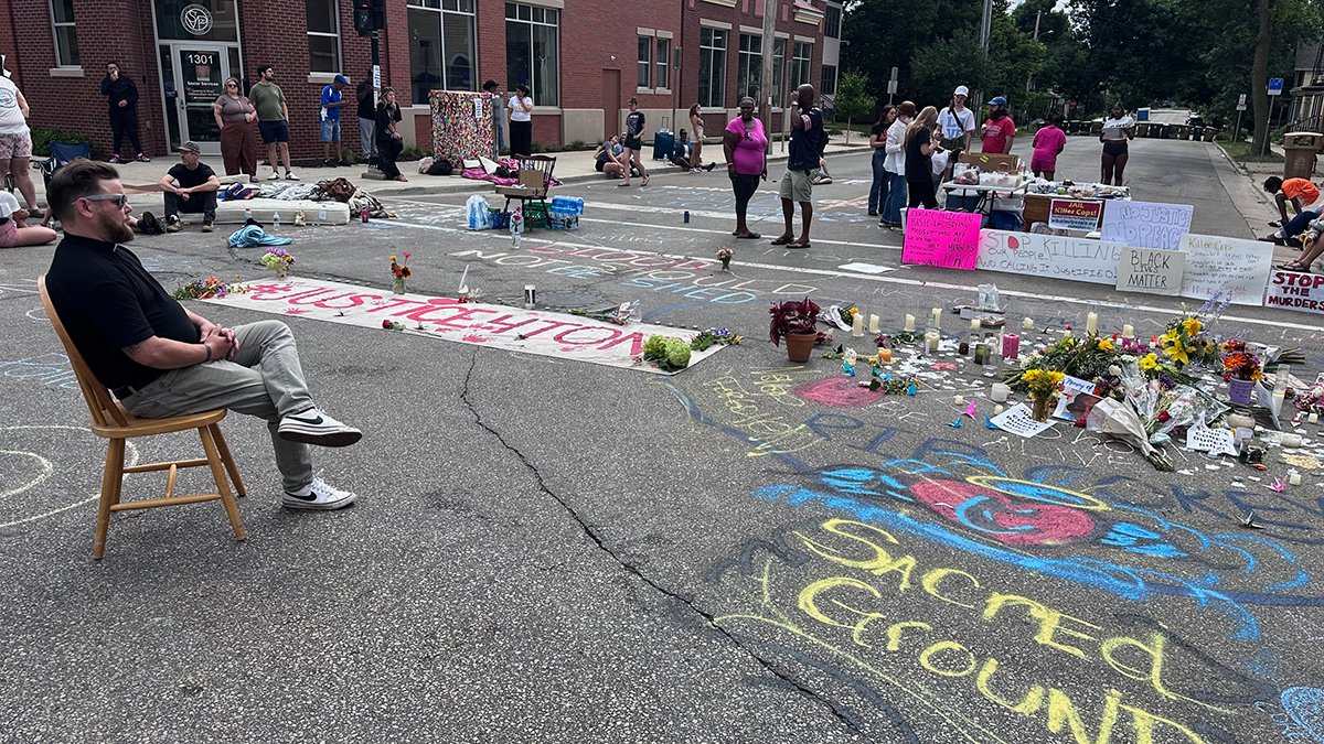 Fatal police shooting of man with knife roils Madison, Wisconsin