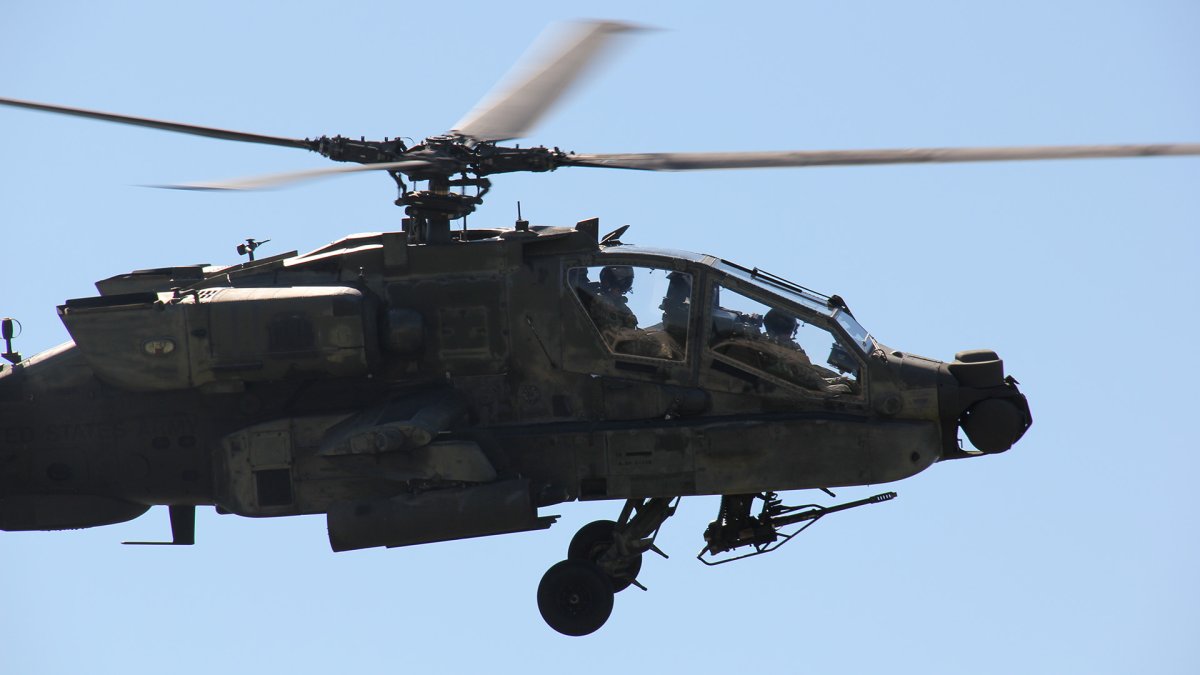 2 killed in Apache attack helicopter crash near Fort Hood