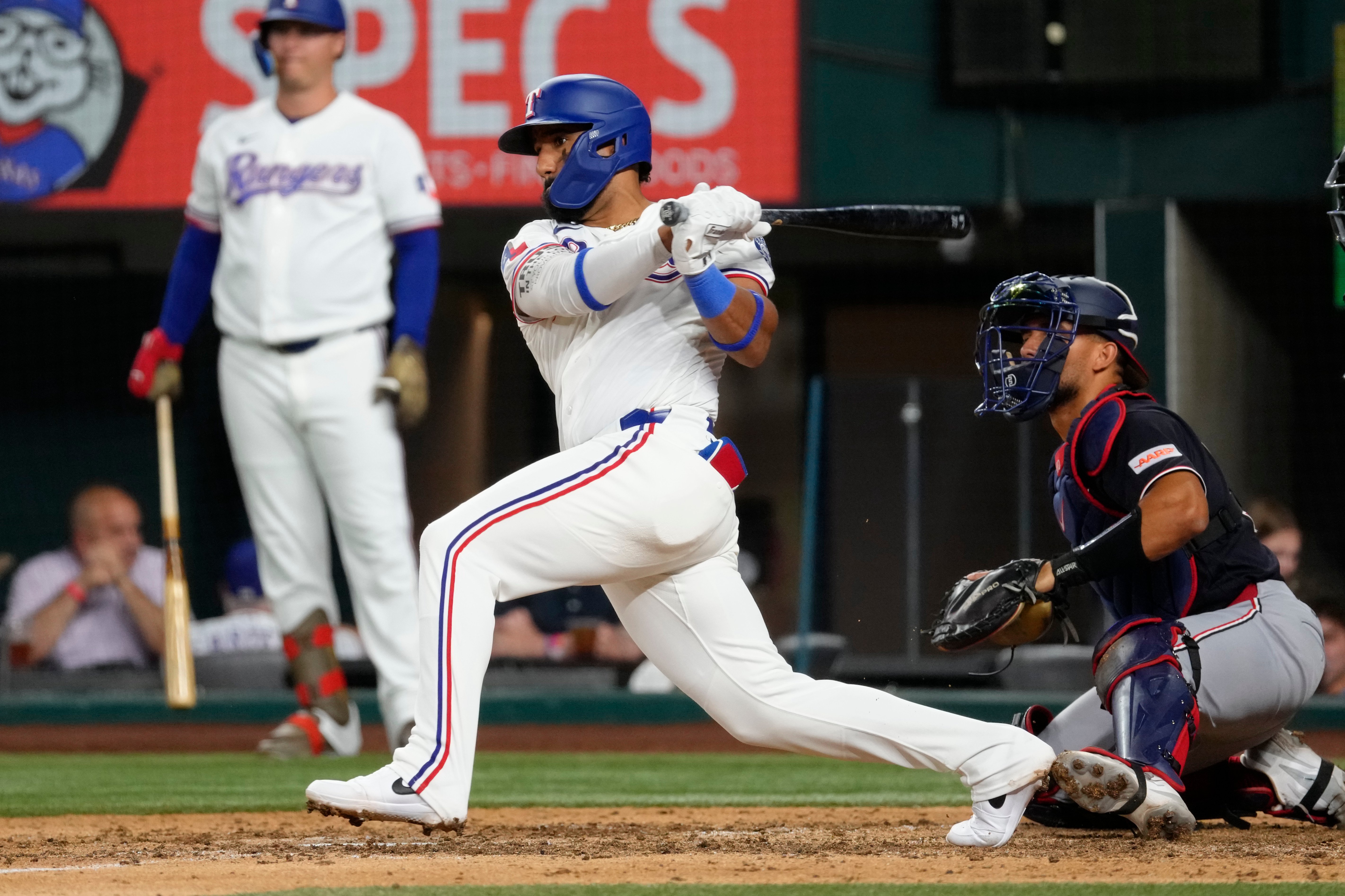 The Rangers beat the Nationals behind Cal Quantrill's 7 innings, Foscue's homer