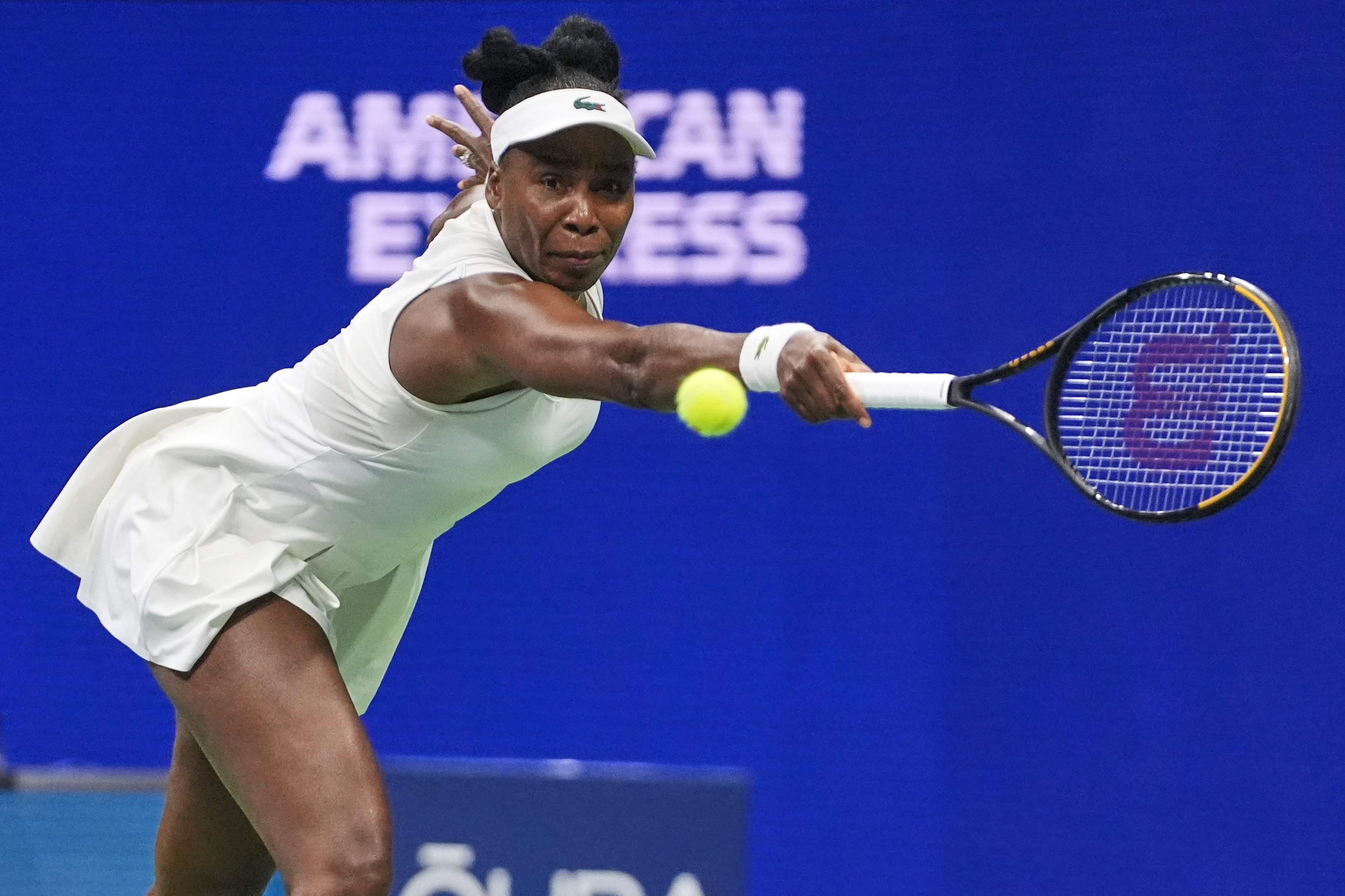 Venus Williams bows out of her 26th U.S. Open with a 1st-round loss to Sofia Kenin