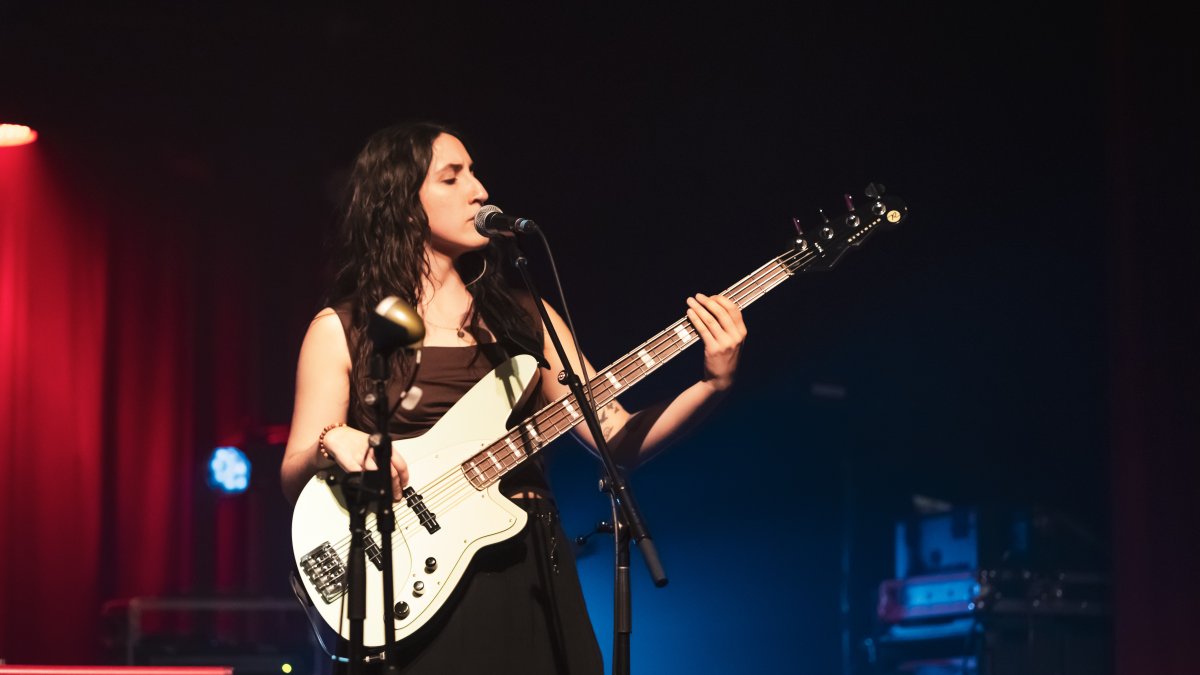 Arlington native returns home in Ella Langley concert