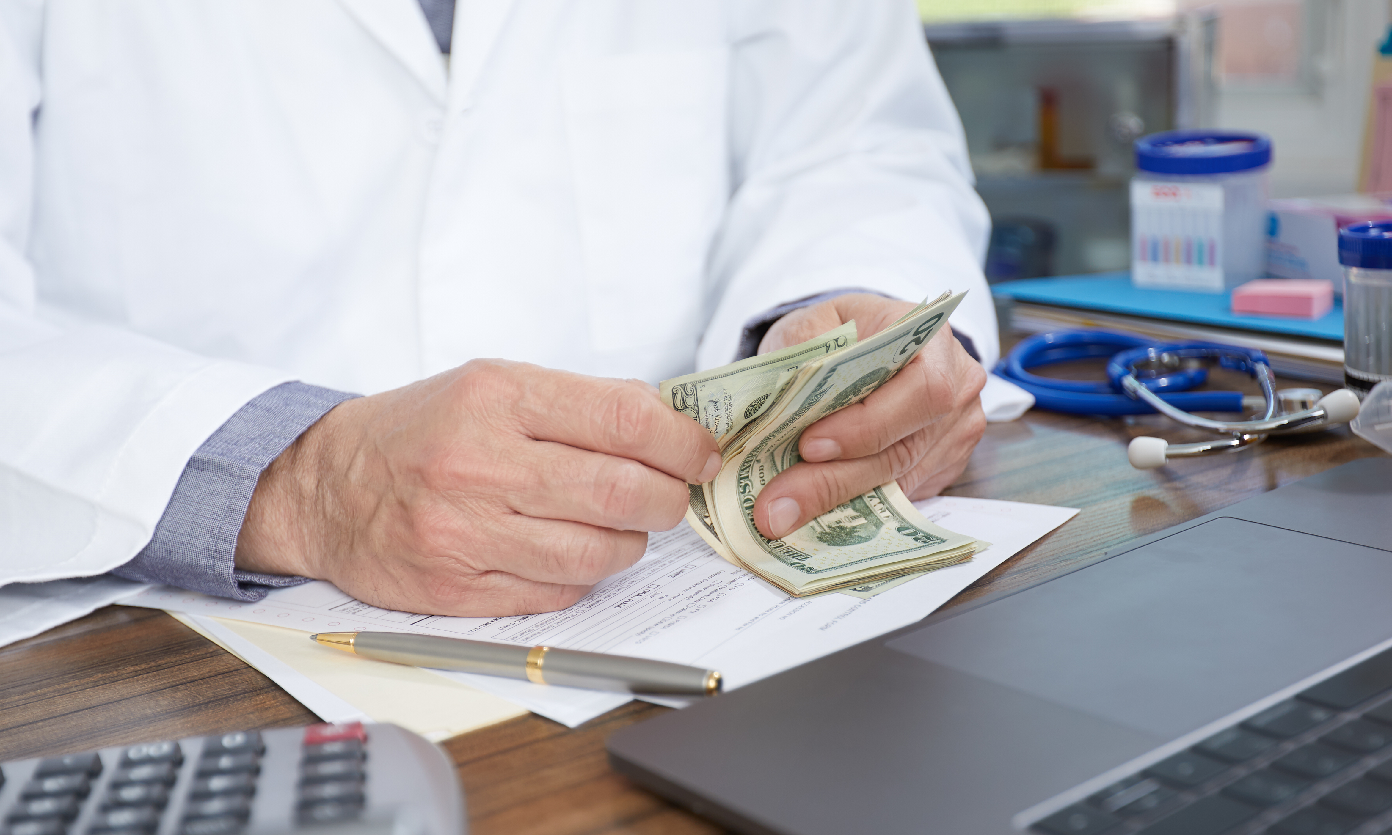 nbcdfw.com - Julie Appleby | KFF Health News - Why hospitals are asking insured patients to pay before getting care
