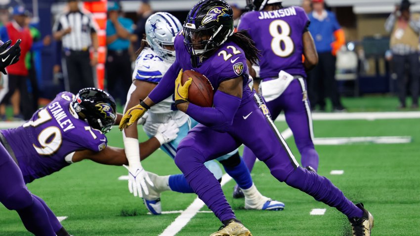 Sep 22, 2024; Arlington, Texas, USA; Baltimore Ravens running back Derrick Henry (22) rushes during the second quarter against the Dallas Cowboys at AT&T Stadium. Mandatory Credit: Andrew Dieb-Imagn Images
