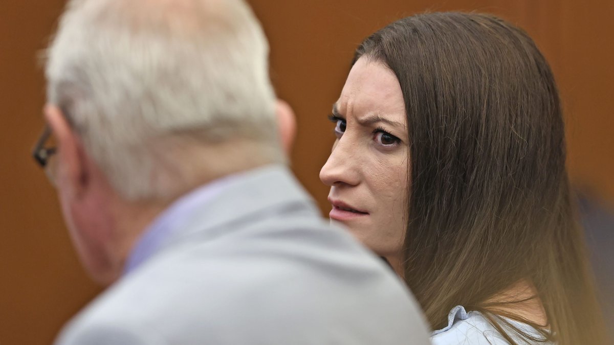 Lindsay Clancy jury remains deadlocked, no verdict reached Wednesday
