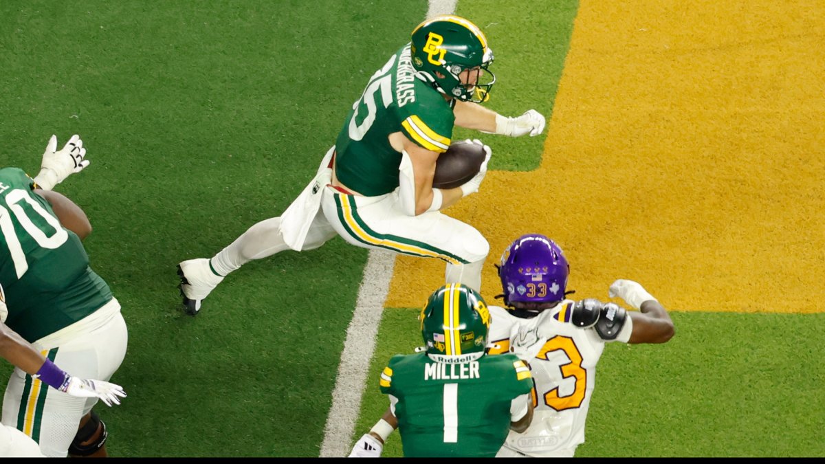 Baylor’s backup QB steps in and the night gets out of hand fast