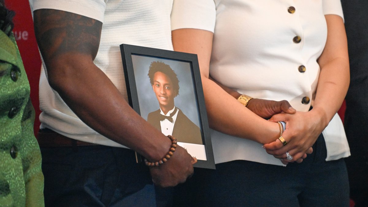 Nolan Wells' family vows to ‘never stop' seeking truth after grand jury report
