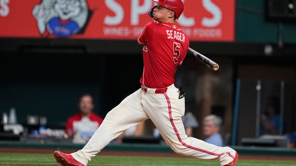 Rays Survive Rangers' Grand Slam, Snap 10-Game Road Losing Streak