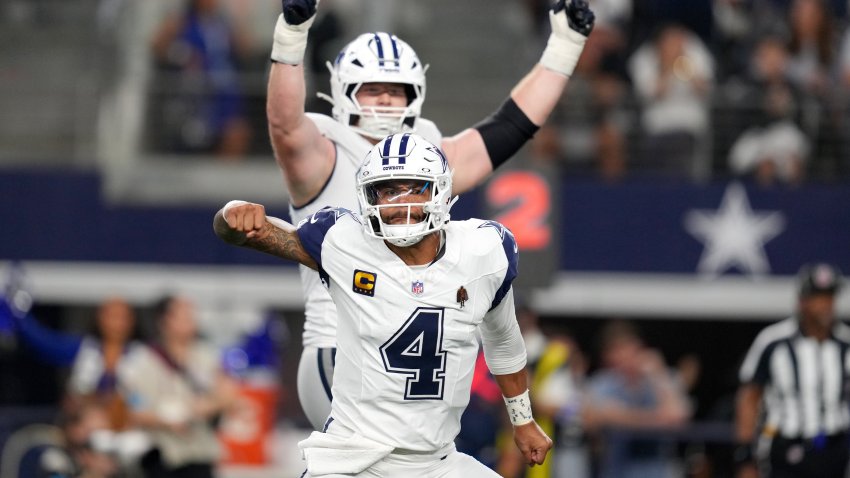 Prescott throws 4 TDs as Cowboys beat Commanders, who again lose Daniels to dislocated elbow